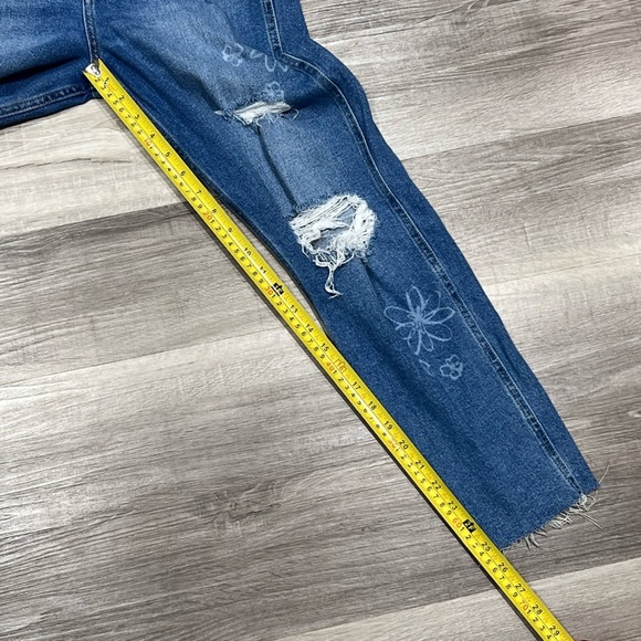 Hollister ultra high rise mom jeans vintage stretch flowers size 1R - Picture 8 of 8